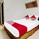Super Oyo 91805 Hotel Wisma Bari