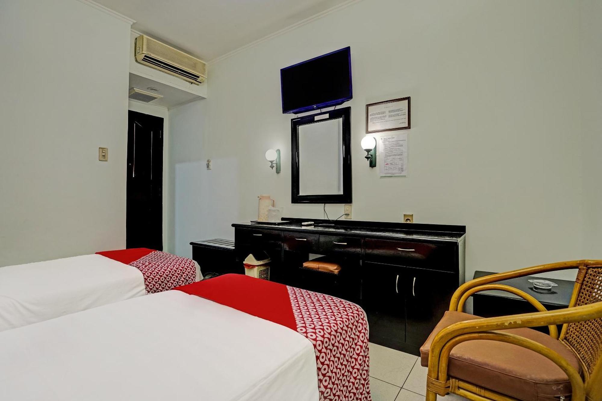 Super Oyo 91805 Bari Hotel 2*