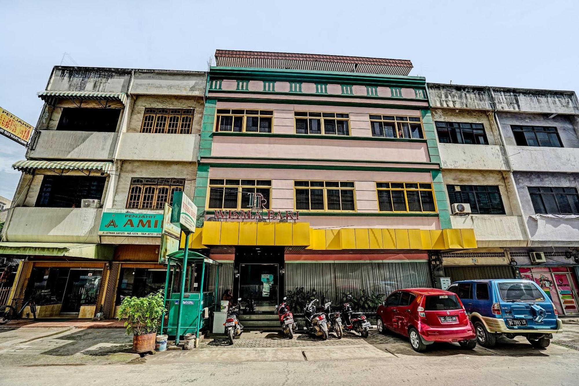 Hotel Super Oyo 91805 Bari